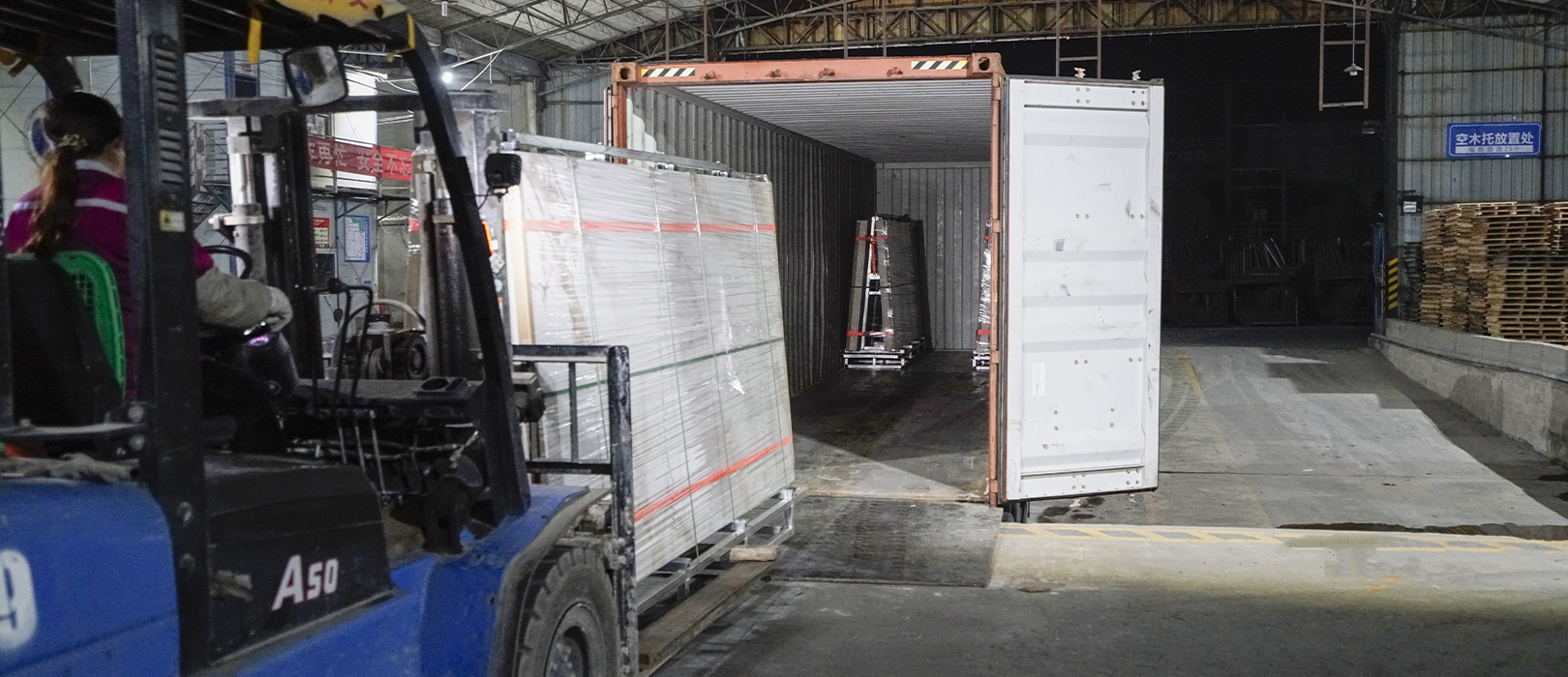 MOREROOM STONE Sintered Stone Slabs Showcasing High-End Aesthetic Surfaces